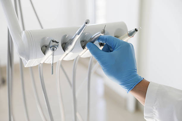 Professional Tooth Extraction technician working in Lake Shore, MD